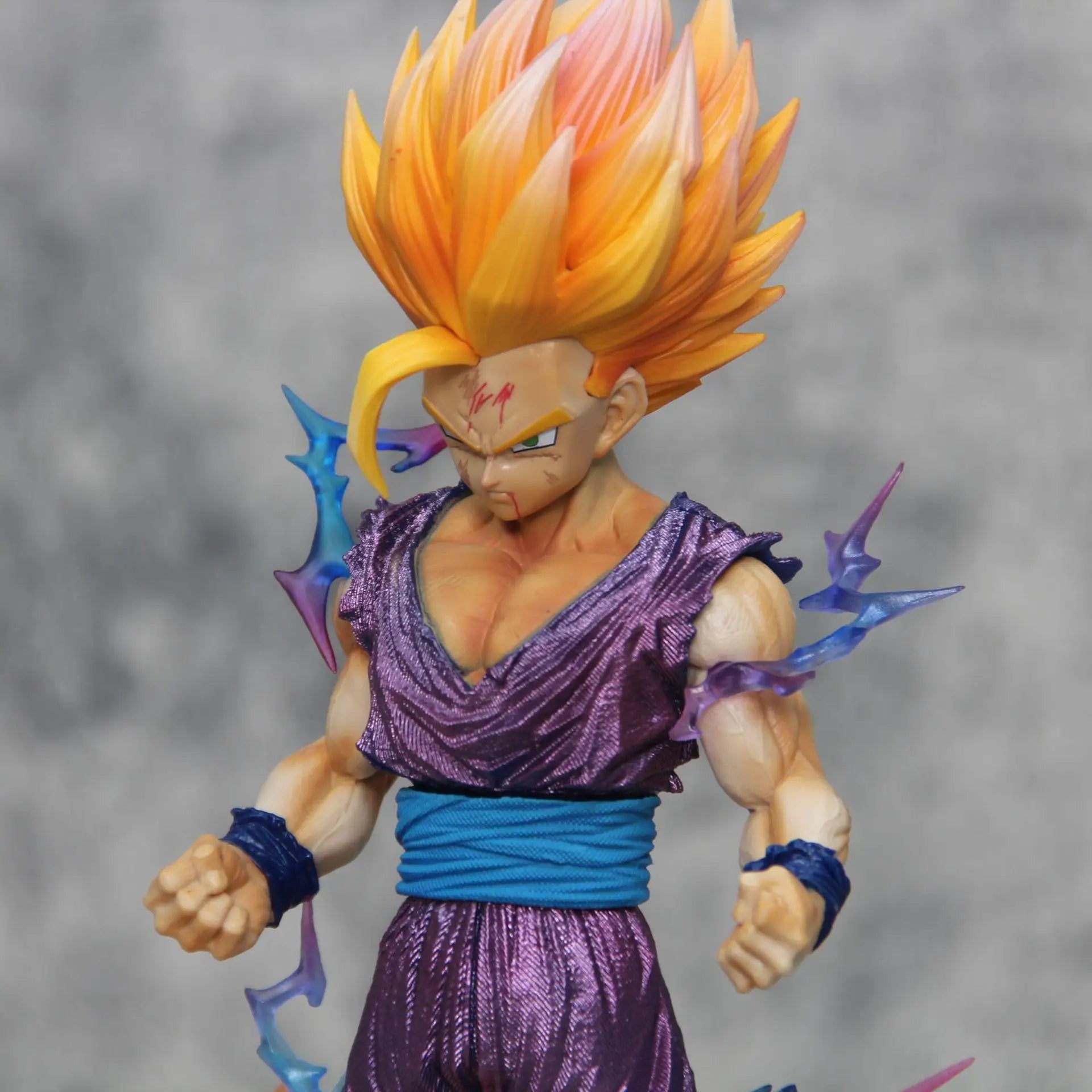 Figura Gohan Dragon Ball Z Super Saiyajin