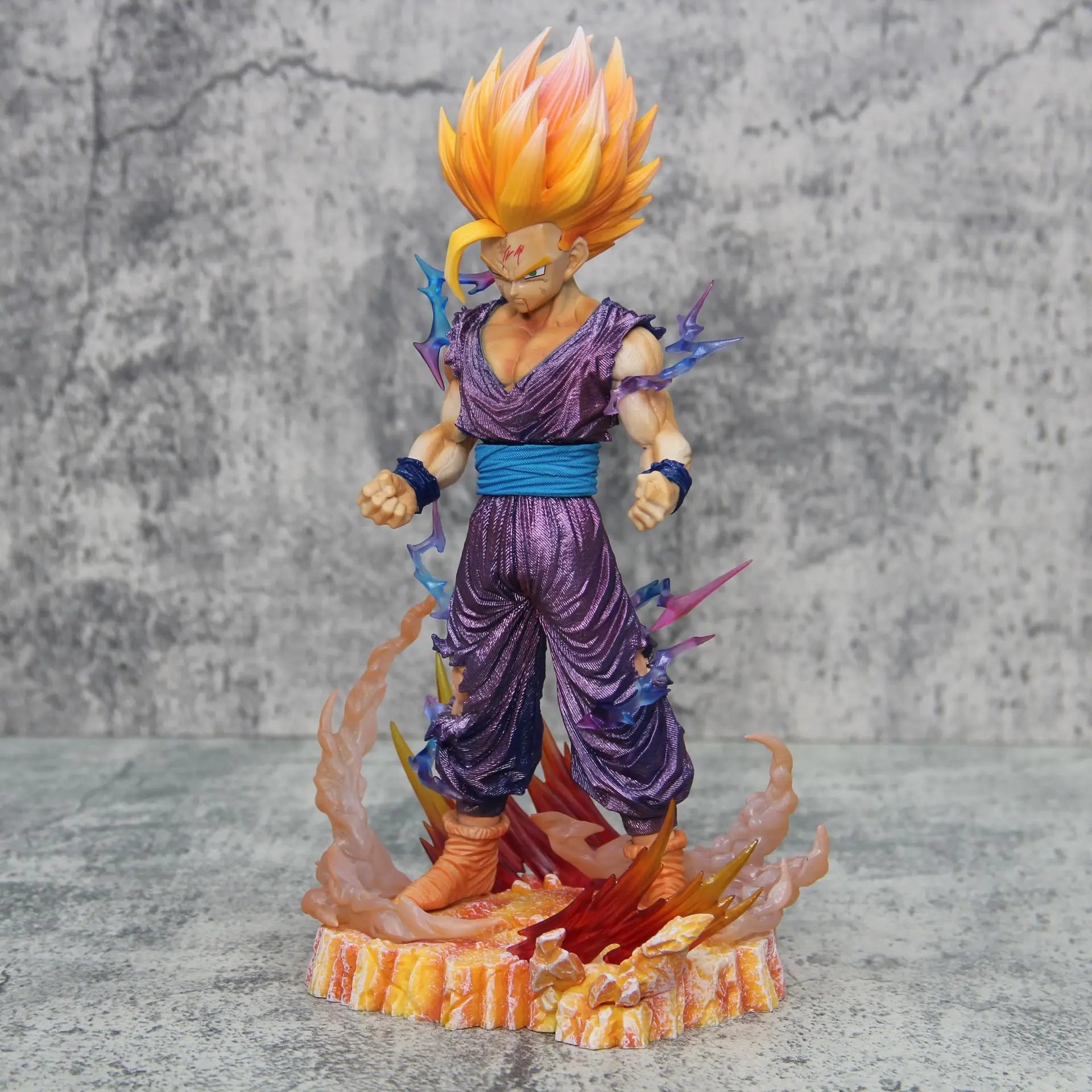 Figura Gohan Dragon Ball Z Super Saiyajin